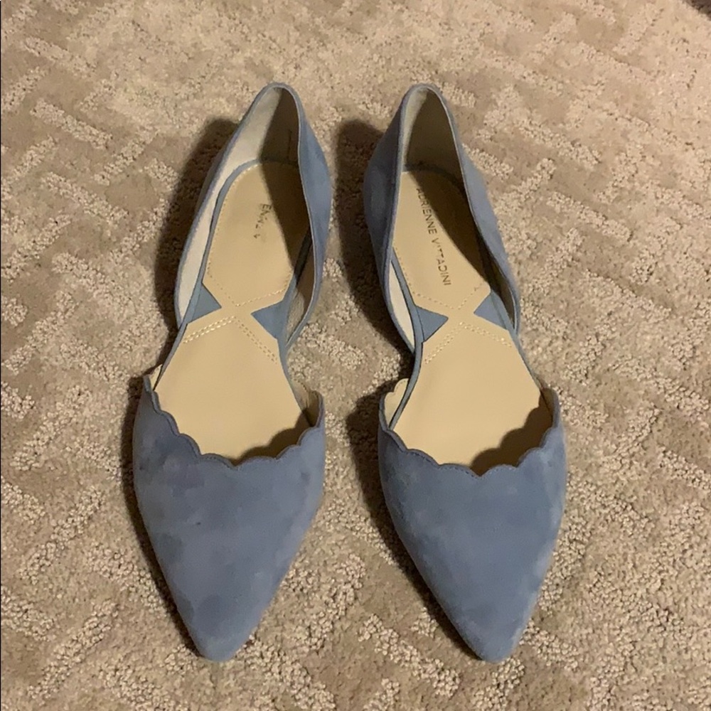 NWOT- Adrienne Vittadini “Friskie” Scalloped Flats